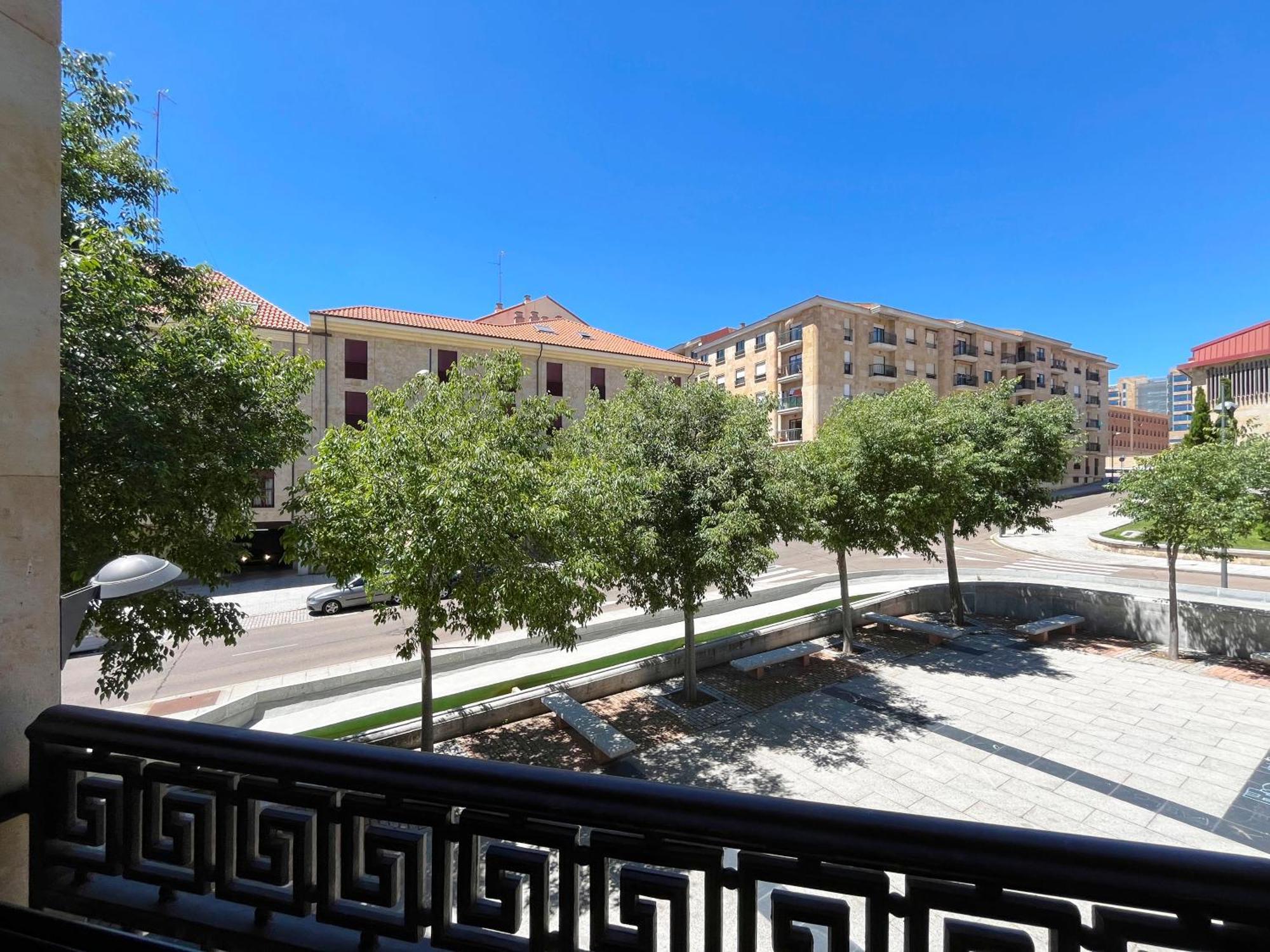 Vut Plaza Fontana Apartment Salamanca Exterior photo
